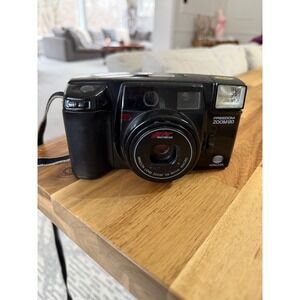 Minolta Freedom Zoom 90 35mm Film Camera Point & Shoot AF